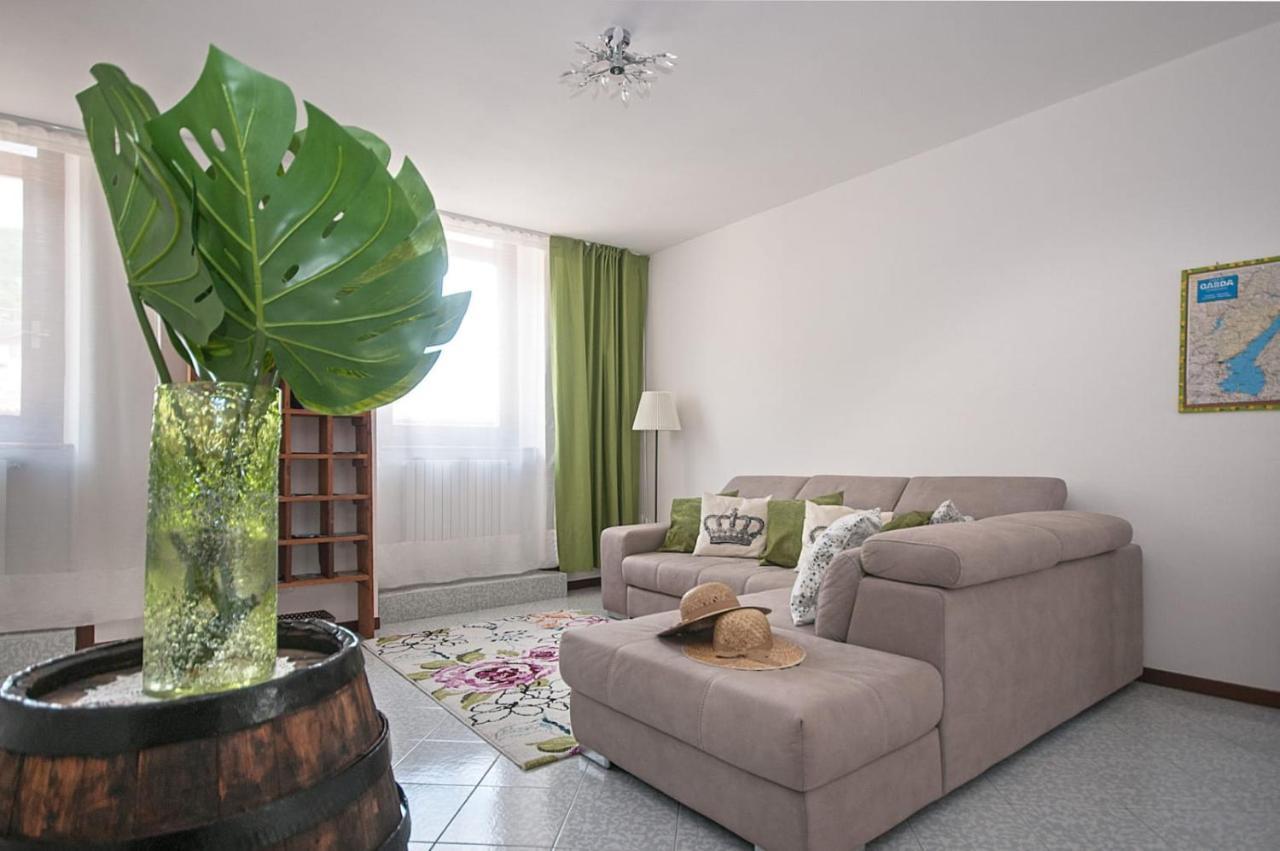 Casa Regina Apartment Salo Exterior photo